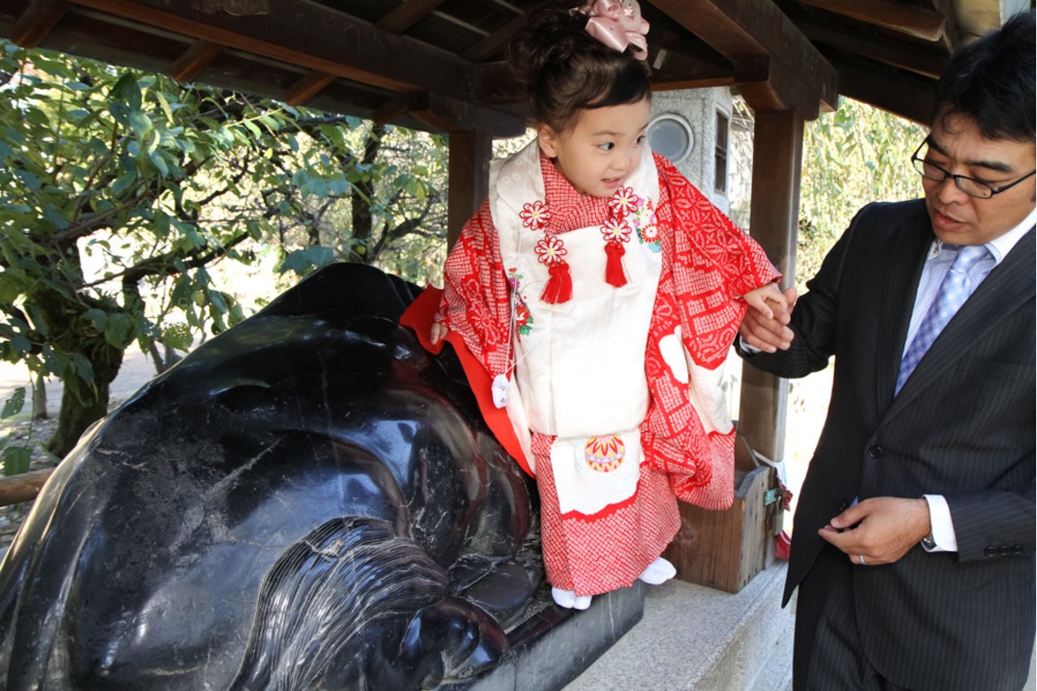 スマイルハンターが出張撮影した家族写真(キッズ,ベビーフォト)などが写った「七五三ロケーション撮影」の家族写真