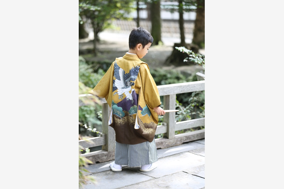 出張撮影HUG TIMEが出張撮影した家族写真(キッズ,ベビーフォト)などが写った「七五三記念撮影＠鎌倉鶴岡八幡宮」の家族写真