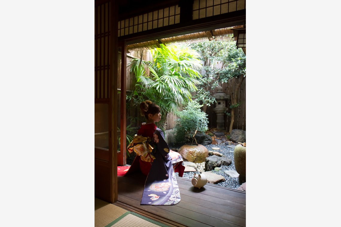 スマイルハンターが出張撮影した家族写真(キッズ,ベビーフォト)などが写った「成人式フォト」の家族写真