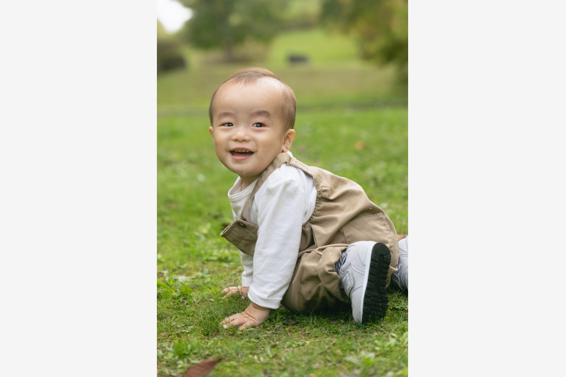 Tatsuyaが出張撮影した家族写真(キッズ,ベビーフォト)などが写った「家族写真撮影（大阪 寺ヶ池公園）」の家族写真