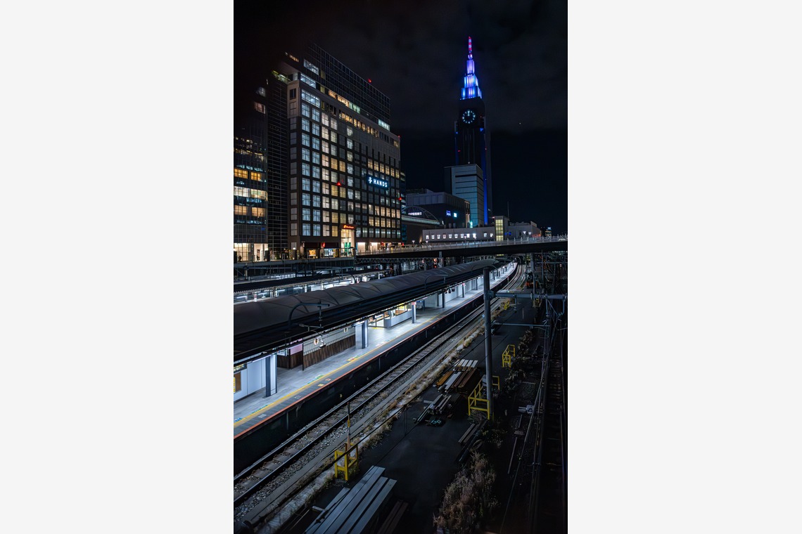 山本浩二が撮影した写真のアルバム「東京・大阪を中心とした都市部で見られる建築が語る風景」