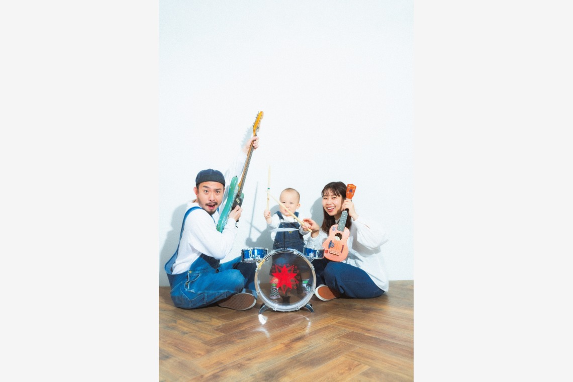 HBworksが出張撮影した家族写真(キッズ,ベビーフォト)などが写った「記念撮影」の家族写真
