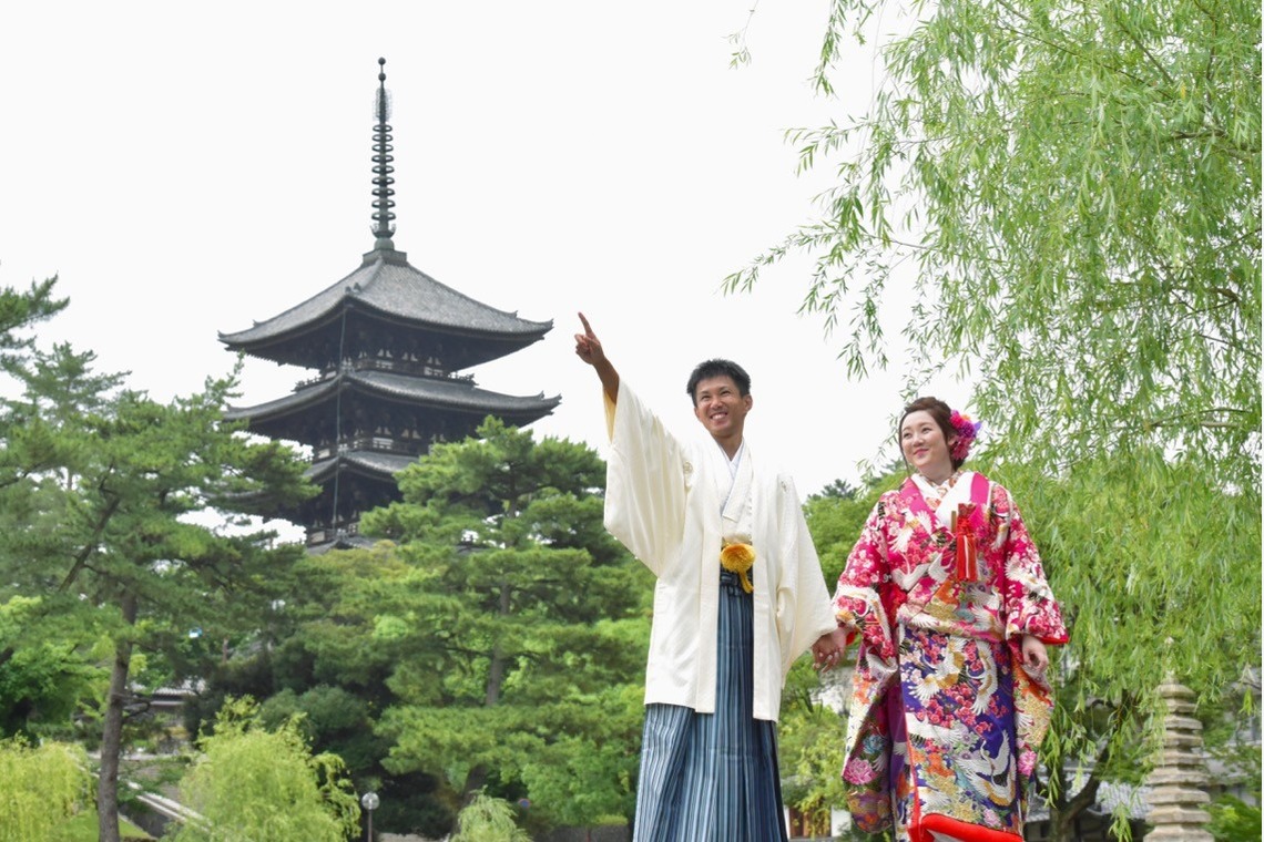キキフォトワークスが撮影した「新緑の奈良で着物での結婚式の前撮り」の写真