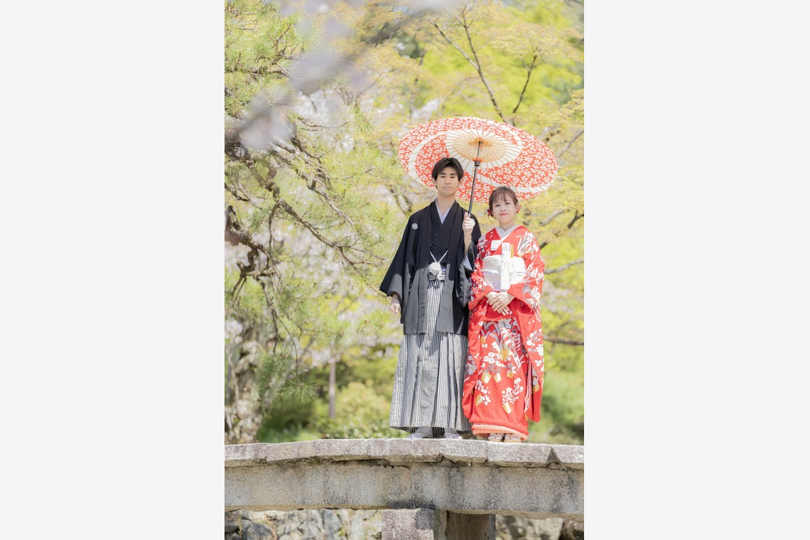 Photo of Japanese style pre-wedding photo shoot taken by Osaka Photo Factory