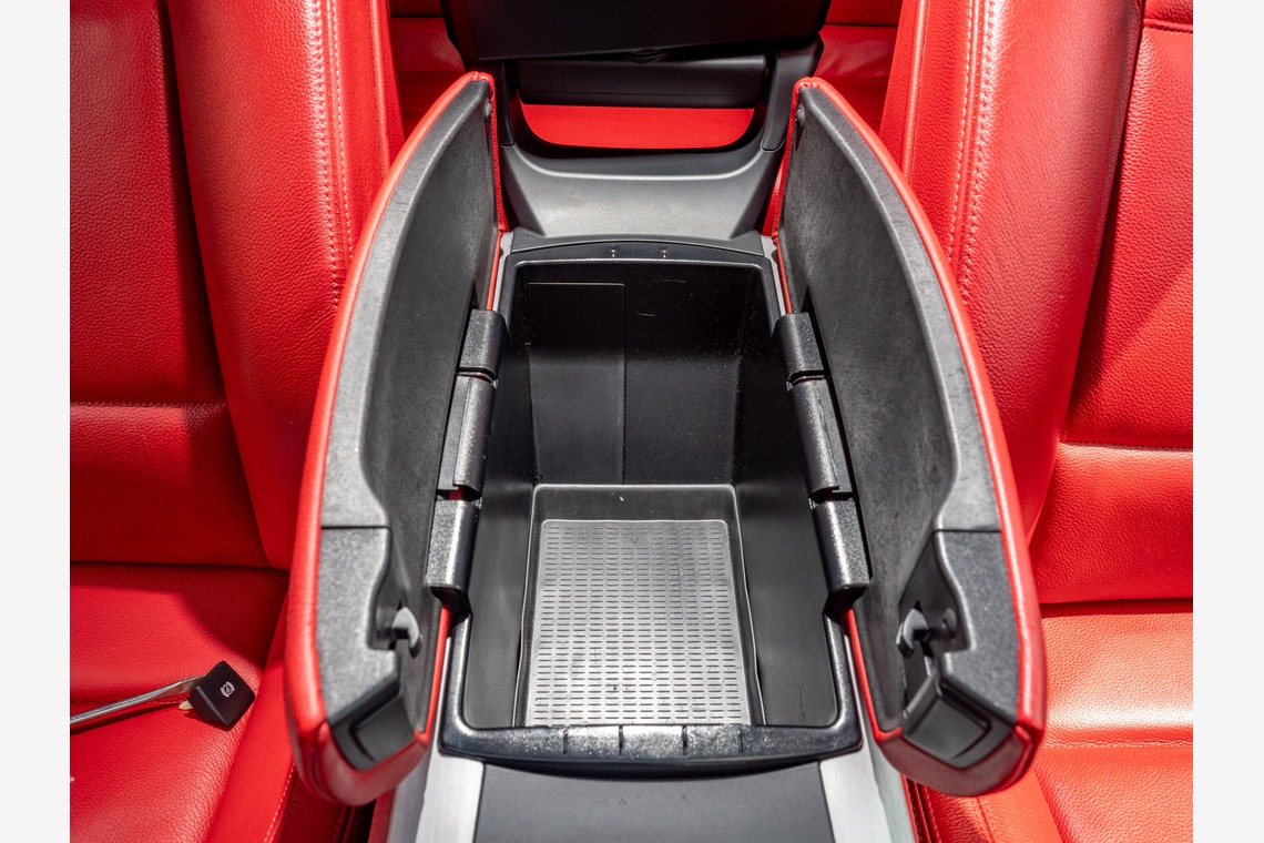 原野 英樹が撮影した「輸入車販売会社よりBMW X5のカーセンサーSDGE 掲載用写真を依頼いただきました」の写真