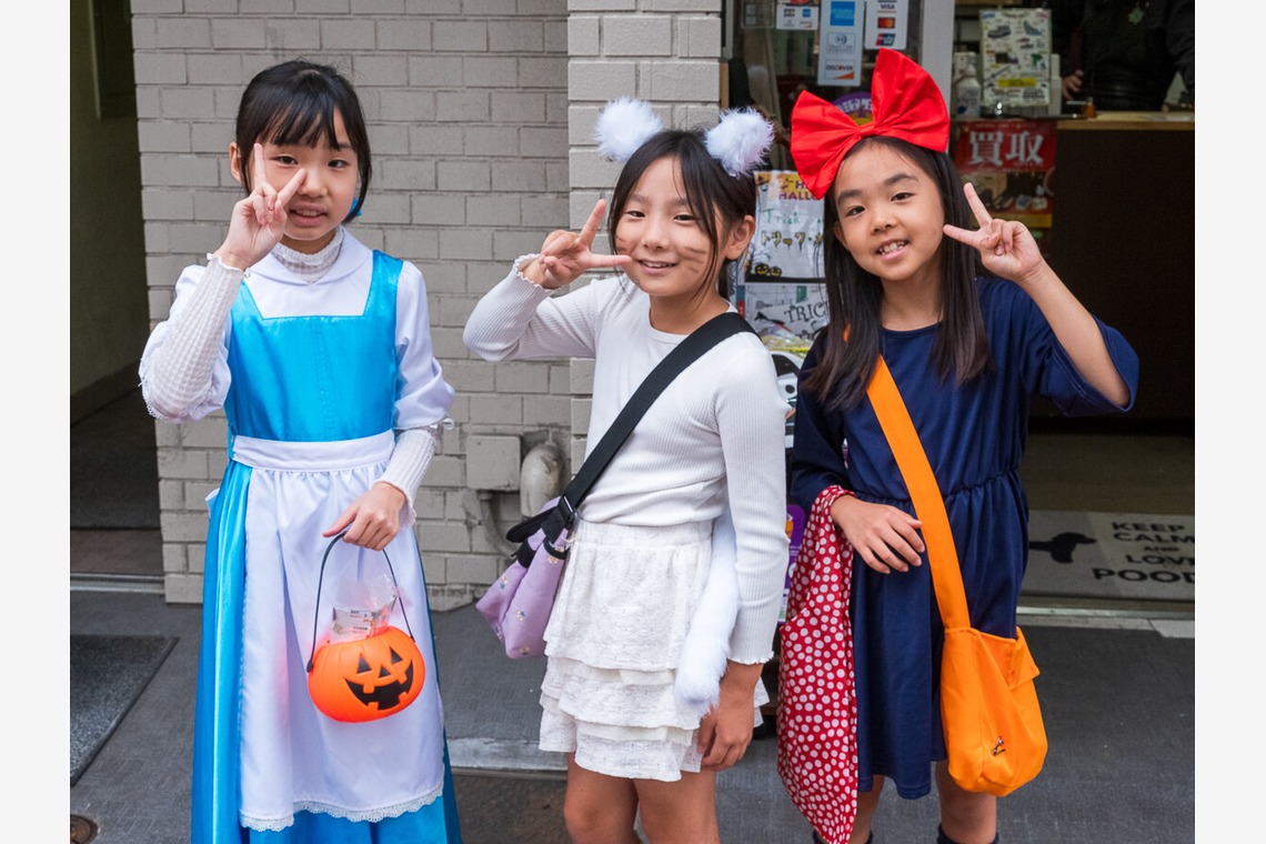 吉岡謙志が撮影した写真のアルバム「ハロウィン」