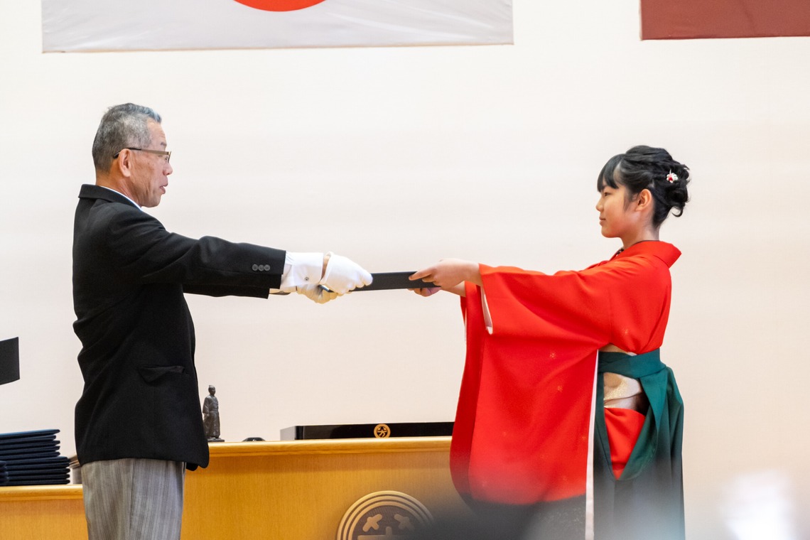 石井凡騎が撮影した学校行事のアルバム「卒業式」
