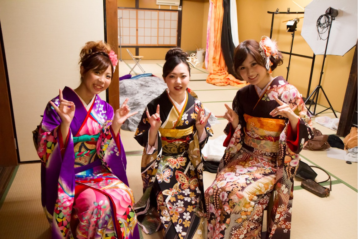 スマイルハンターが出張撮影した家族写真(キッズ,ベビーフォト)などが写った「成人式フォト」の家族写真