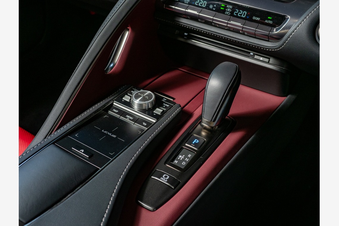 原野 英樹が撮影した「輸入車販売会社よりレクサス LC500をカーセンサーSDGE 掲載用写真を依頼いただきました」の写真