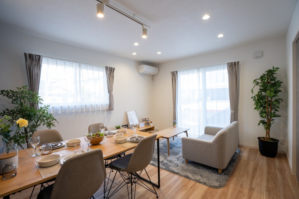 THE CLIPSが撮影した写真のアルバム「コマーシャル」