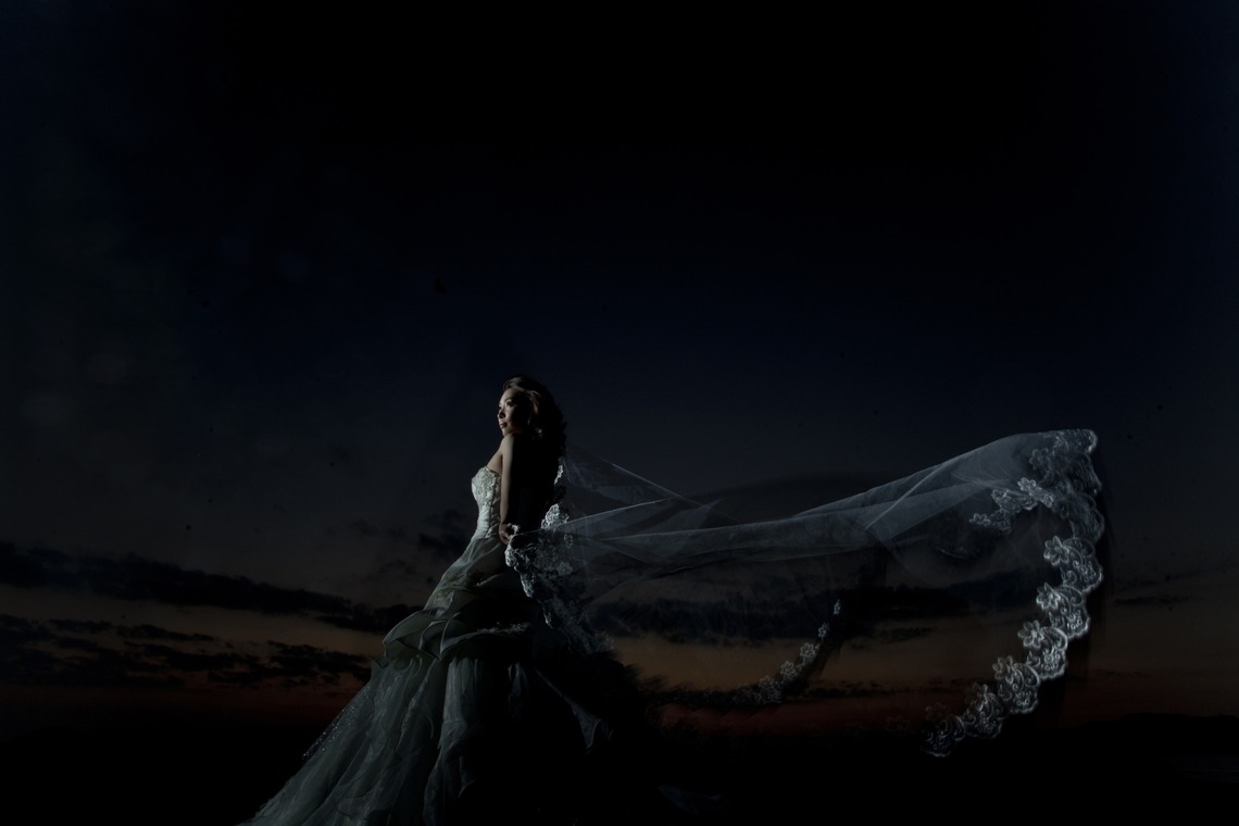 Luce photo studio (本間 孝敏)が撮影した「ロケーション洋装」の写真