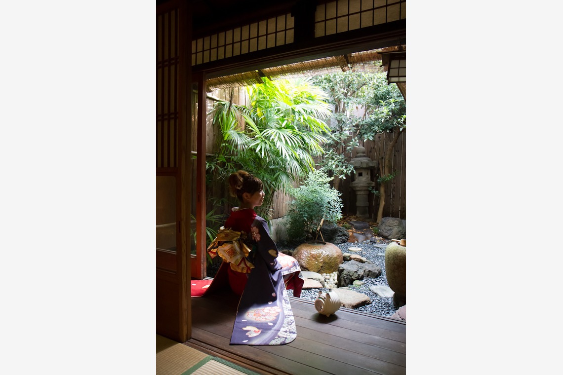 スマイルハンターが出張撮影した家族写真(キッズ,ベビーフォト)などが写った「成人式フォト」の家族写真