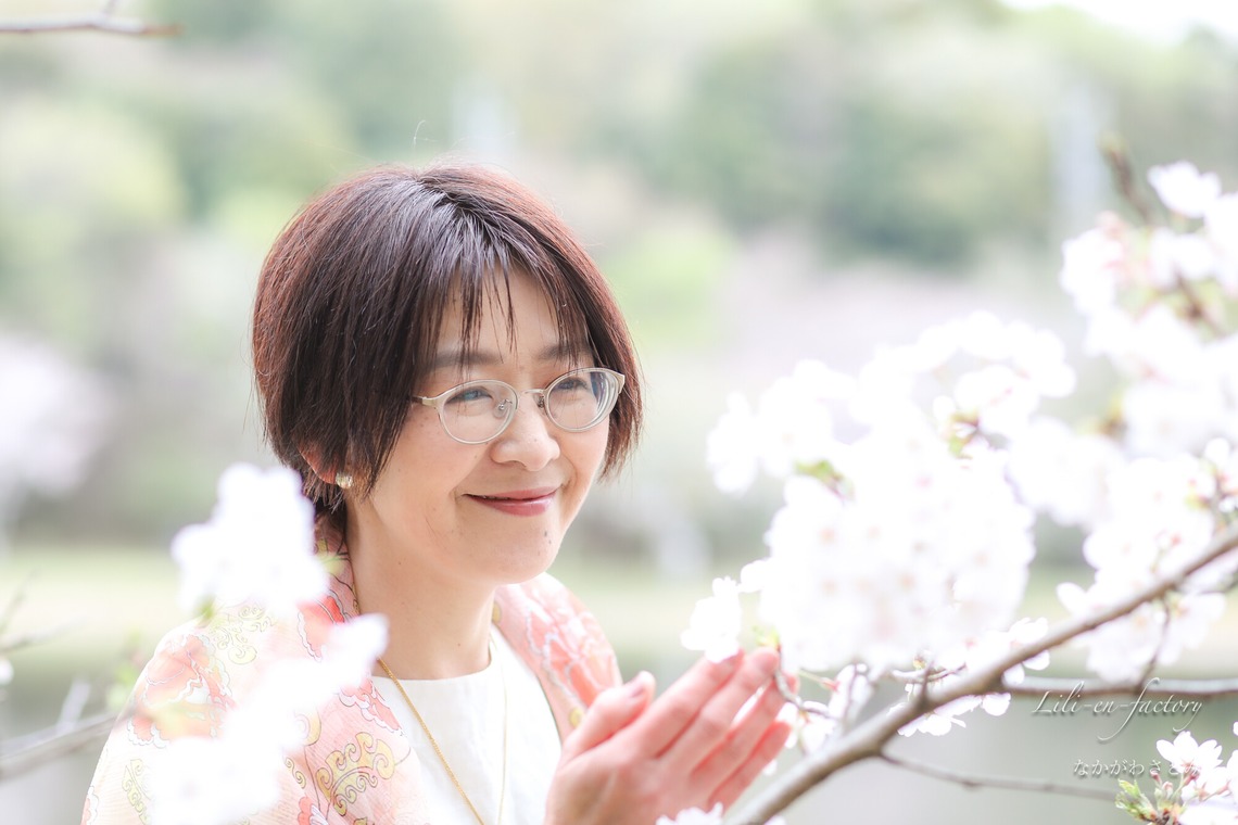 なかがわさとみが出張撮影した家族写真(キッズ,ベビーフォト)などが写った「桜と親子で記念撮影」の家族写真