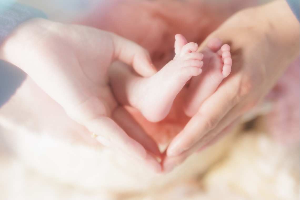 合同会社PHOTO FACTORY LARが撮影した「ニューボーンフォト」の写真