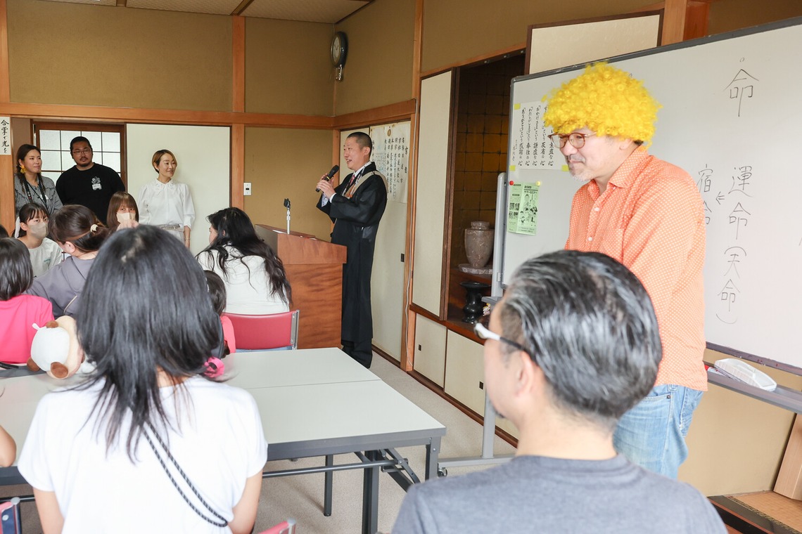 ちずカメラが撮影した「写真家　橘田龍馬さんの子供写真教室の様子」の写真