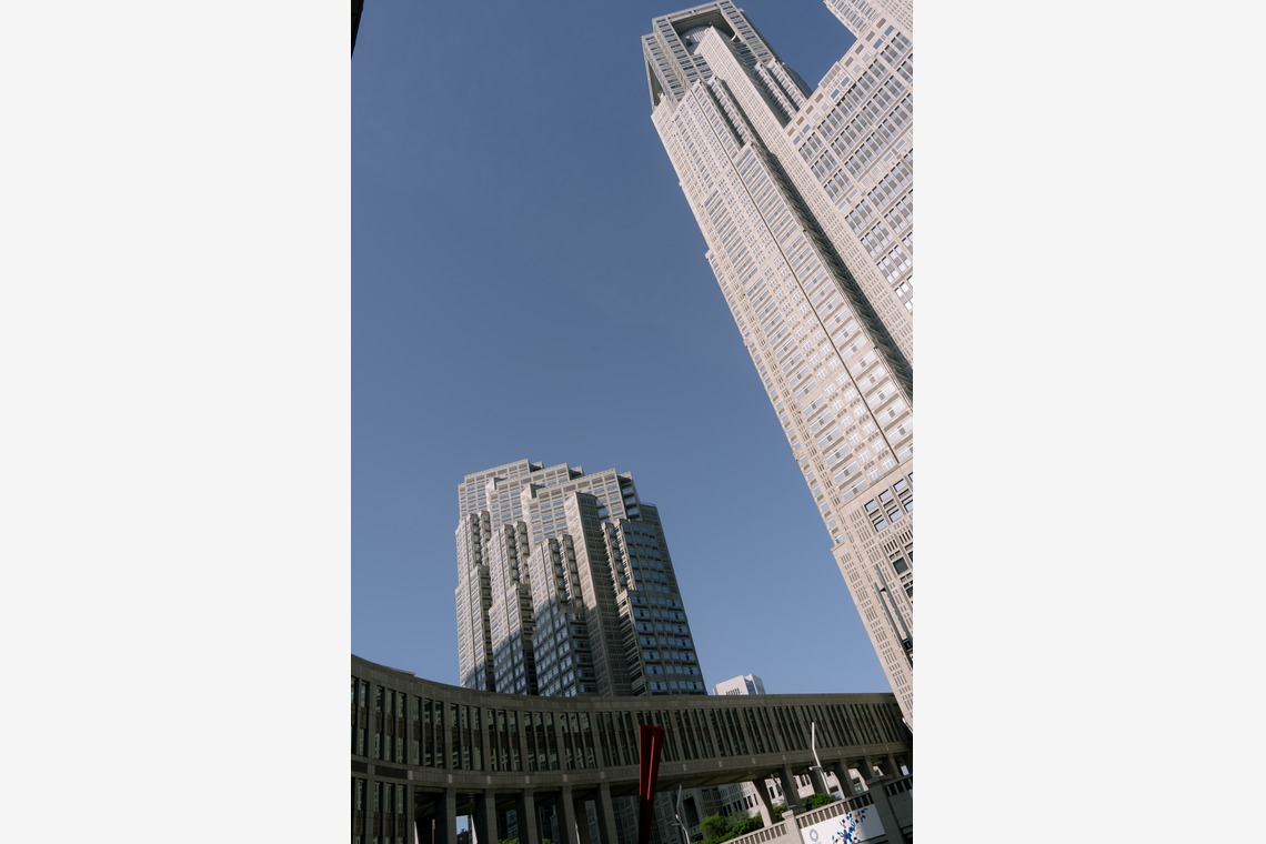 蓬台祐希が撮影した写真のアルバム「東京都庁」