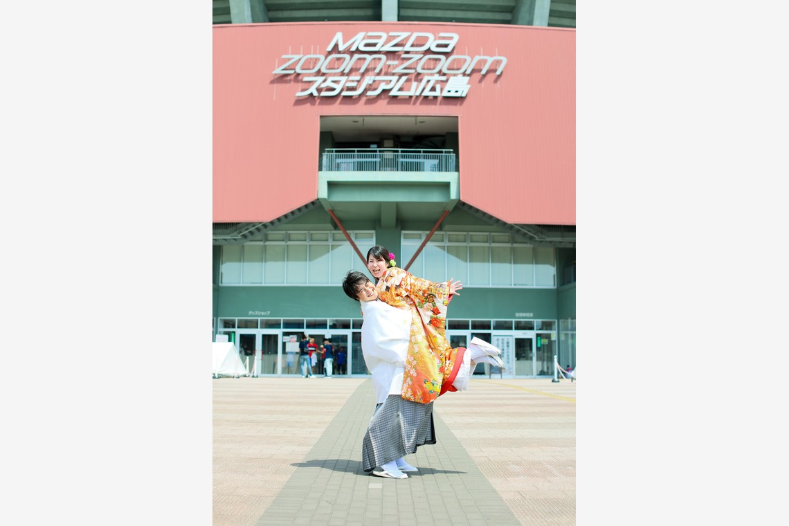 KIKIウェディングが撮影した写真のアルバム「カープ！カープ」