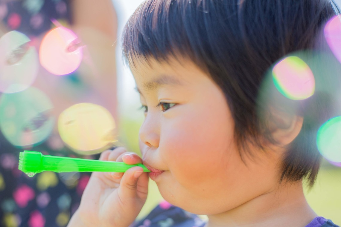 フォスタムが撮影した家族写真の出張撮影のアルバム「春の公園で家族フォト」