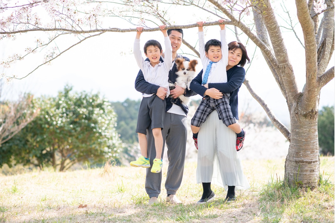 Peace-full photoが出張撮影した家族写真(キッズ,ベビーフォト)などが写った「かぞくの時間」の家族写真