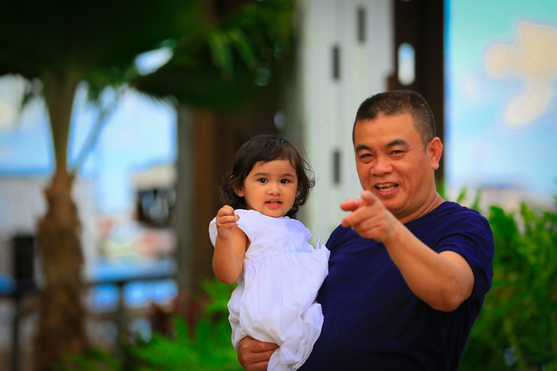 ケアンズ レンズ フォトグラフィーが撮影した「家族写真 @ Trinity Wharf」の写真