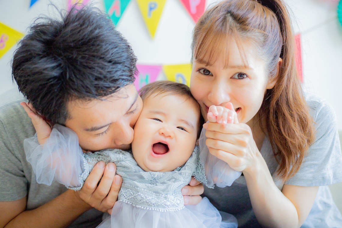 中井企画が出張撮影した家族写真(キッズ,ベビーフォト)などが写った「家族写真（愛知）」の家族写真