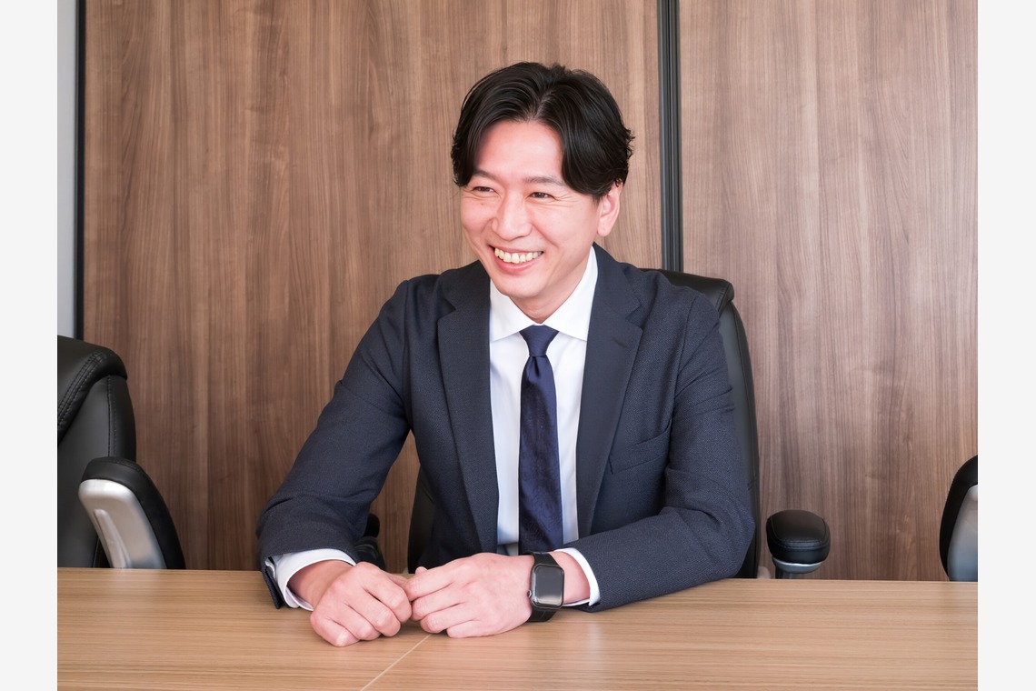 吉岡謙志が撮影した「インタビュー写真」の写真