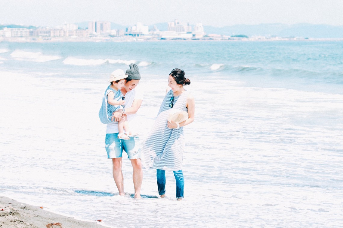 出張撮影HUG TIMEが撮影した「家族写真〜湘南の海にて〜」の写真