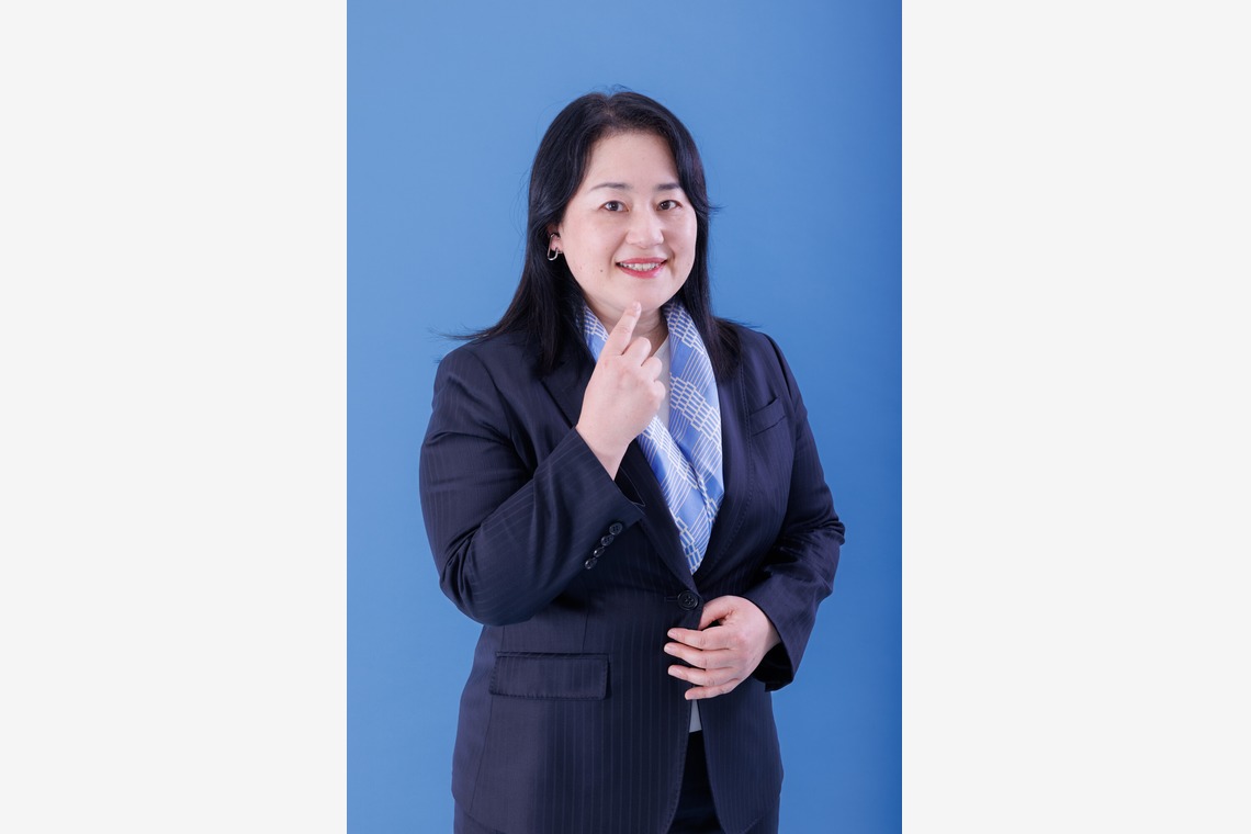 猫田晃広が撮影した写真のアルバム「ビジネスポートレート」