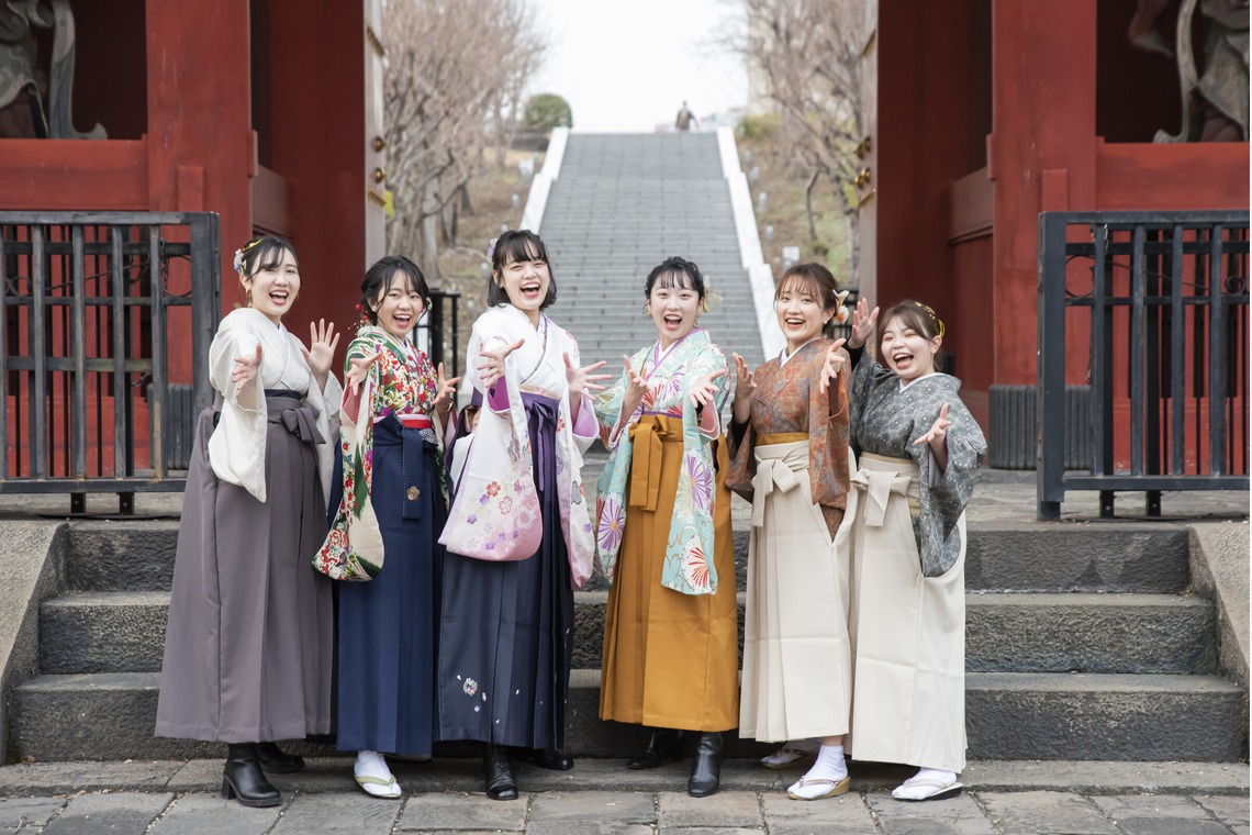 山下　剛が出張撮影した家族写真(キッズ,ベビーフォト)などが写った「卒業フォト」の家族写真