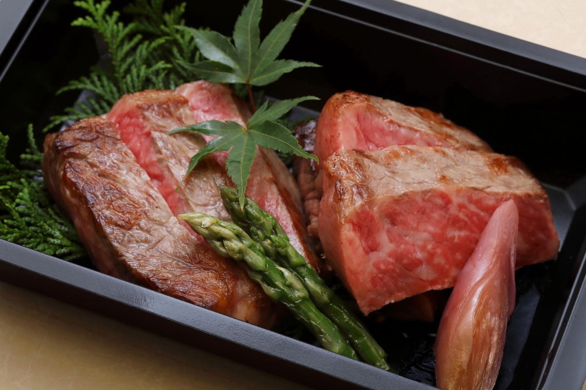 森安　照が撮影した「おむすび・惣菜」の写真