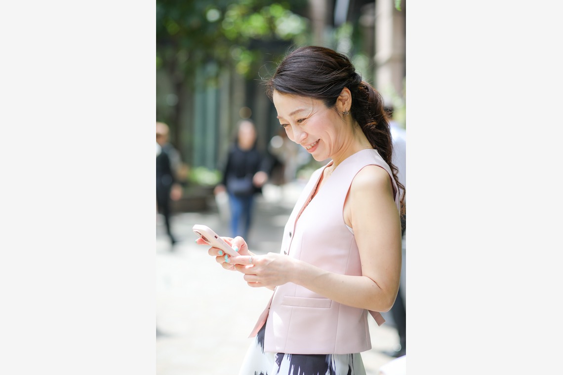 なかがわさとみが撮影した「女性起業家さんのプロフィール写真撮影」の写真