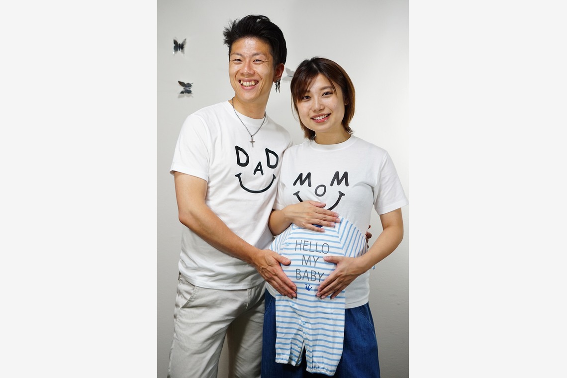 出張撮影のメモリーズが出張撮影した家族写真(キッズ,ベビーフォト)などが写った「マタニティフォト」の家族写真