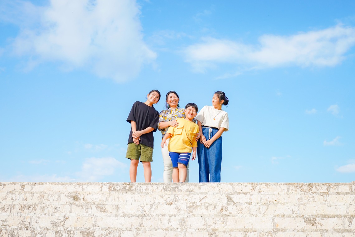 山下哲矢が出張撮影した家族写真(キッズ,ベビーフォト)などが写った「親子写真」の家族写真