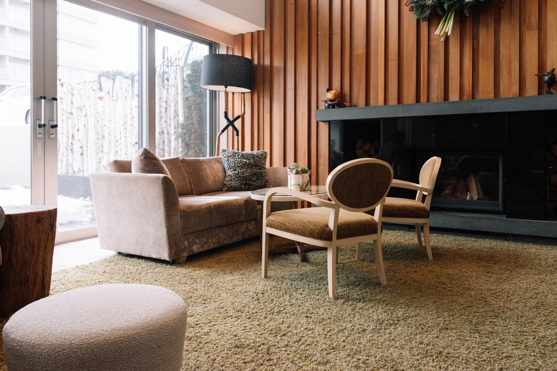 鈴木英治が撮影した写真のアルバム「外観・内装」