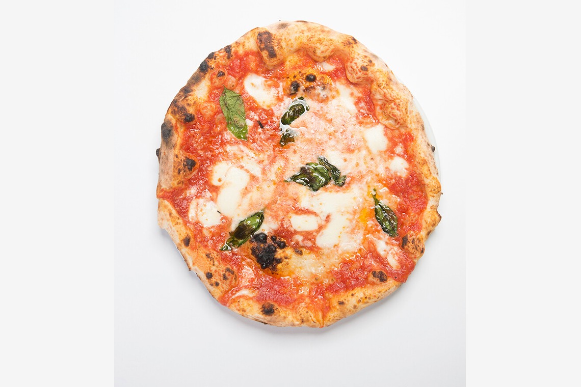 吉田佳央が撮影した写真のアルバム「フード」