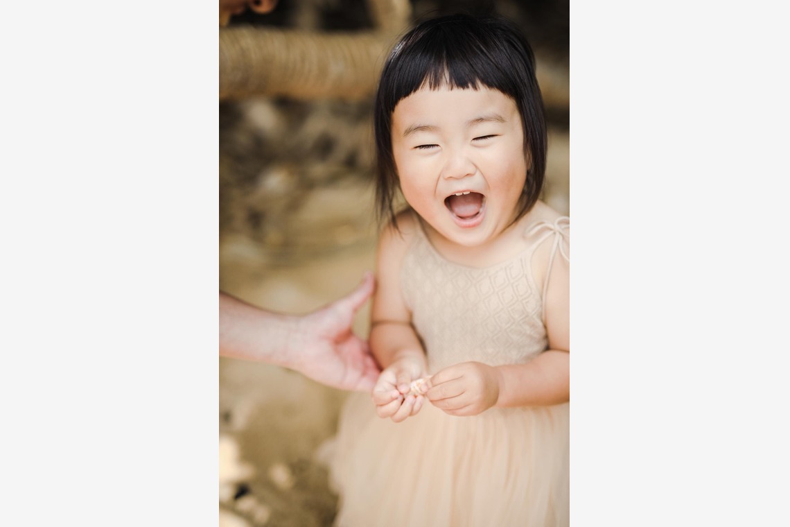 ポートレート沖縄が撮影した写真のアルバム「天真爛漫な女の子３歳の誕生日」