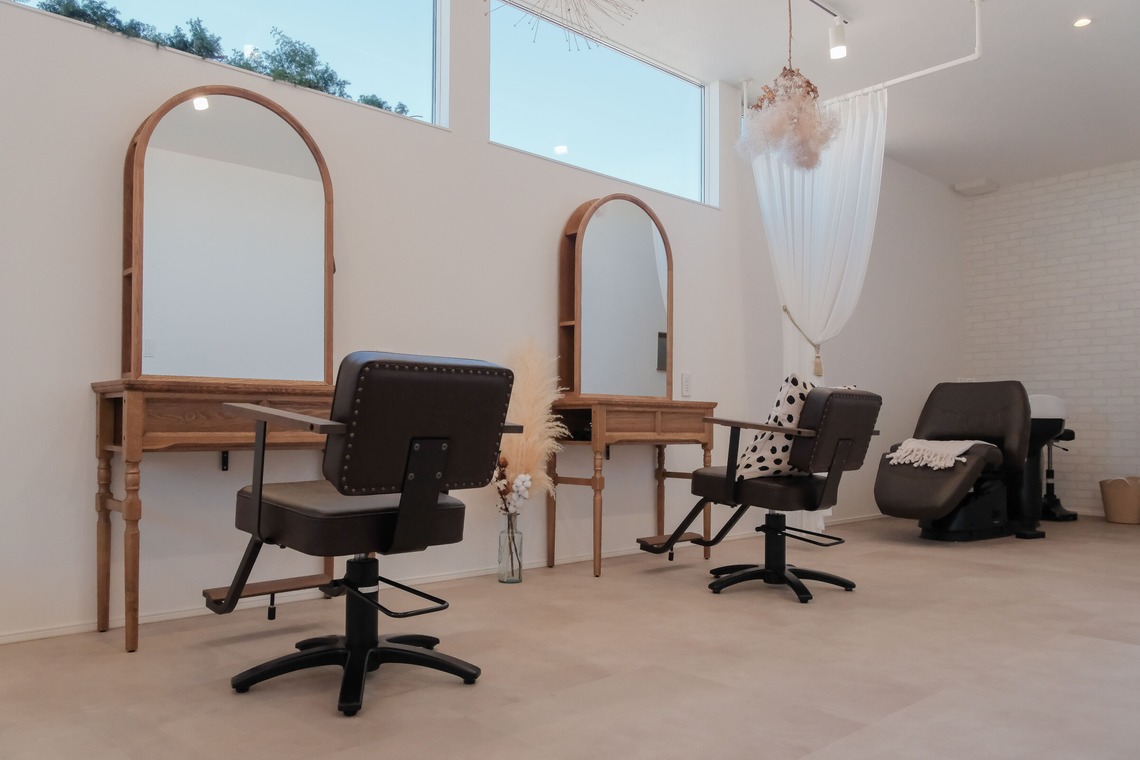 ARAI MAGICが撮影した写真のアルバム「美容院」