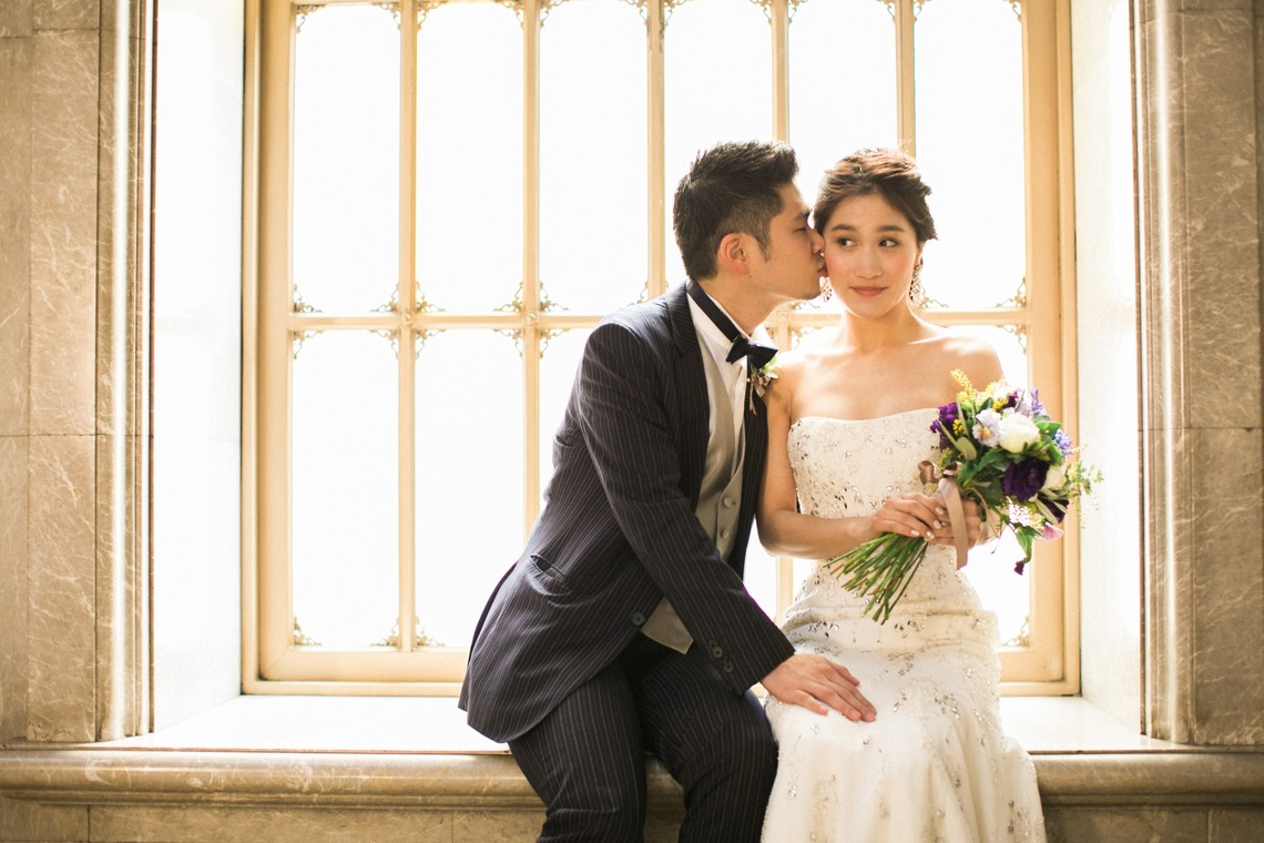 Album of the Honeymoon Photo Shoot taken by Yuki Shimada Photography - Japan Musium Engagement shoot