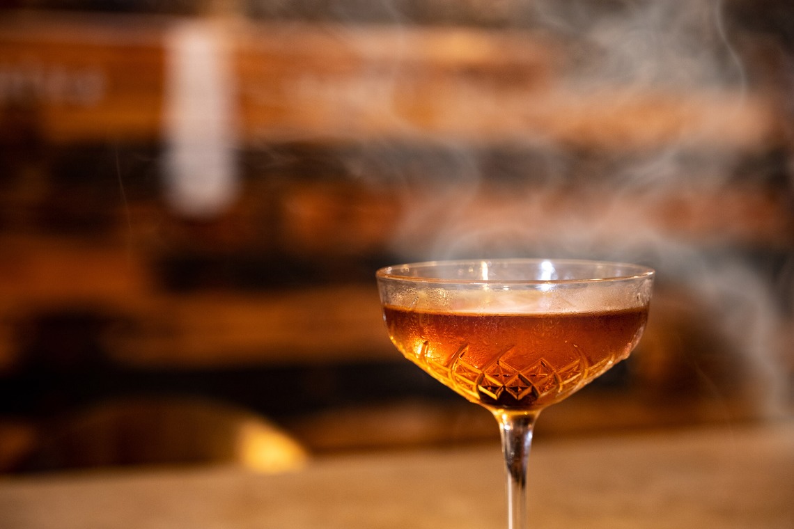 Willow Photoが撮影した写真のアルバム「taverna Maui フードフォト、スタッフと店舗撮影」