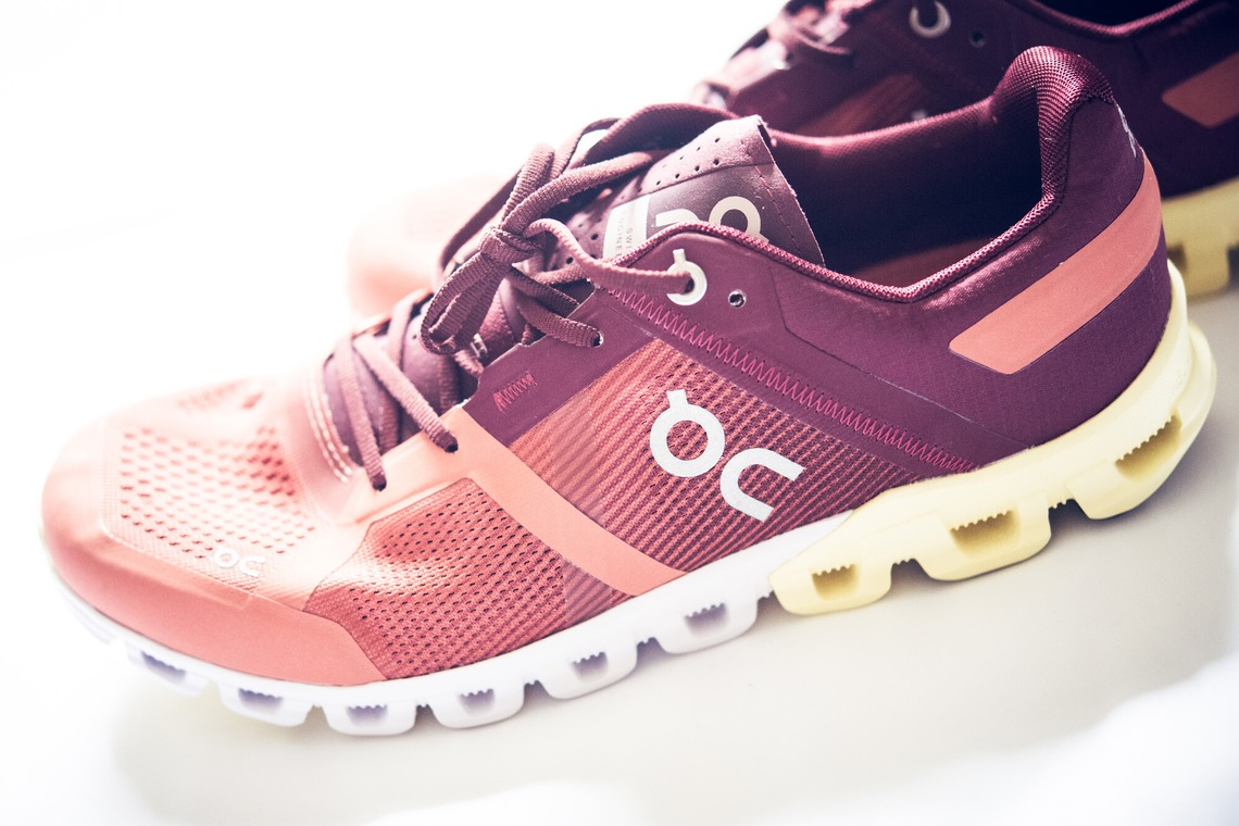 千葉格が撮影した写真のアルバム「シューズ」