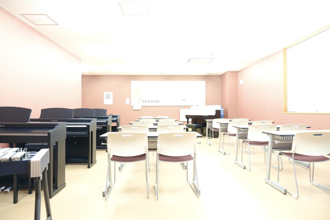 鈴木奈菜が撮影した「学校施設のHP撮影」の写真