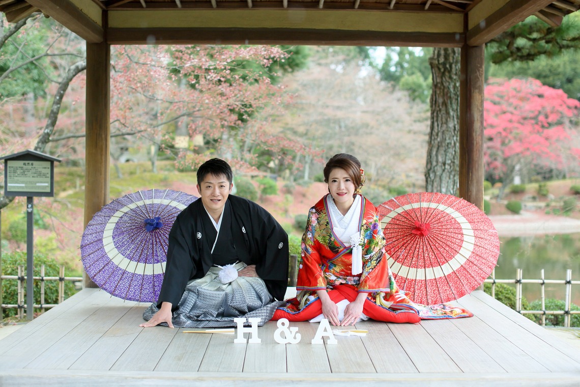 KIKIウェディングが撮影した写真のアルバム「白い雪での二人」