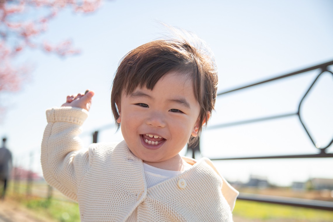 ゆのみふぉとが出張撮影した家族写真(キッズ,ベビーフォト)などが写った「桜とお写真」の家族写真