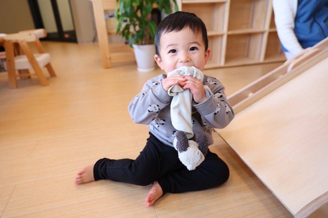 稲蔭一道が出張撮影した家族写真(キッズ,ベビーフォト)などが写った「託児所」の家族写真