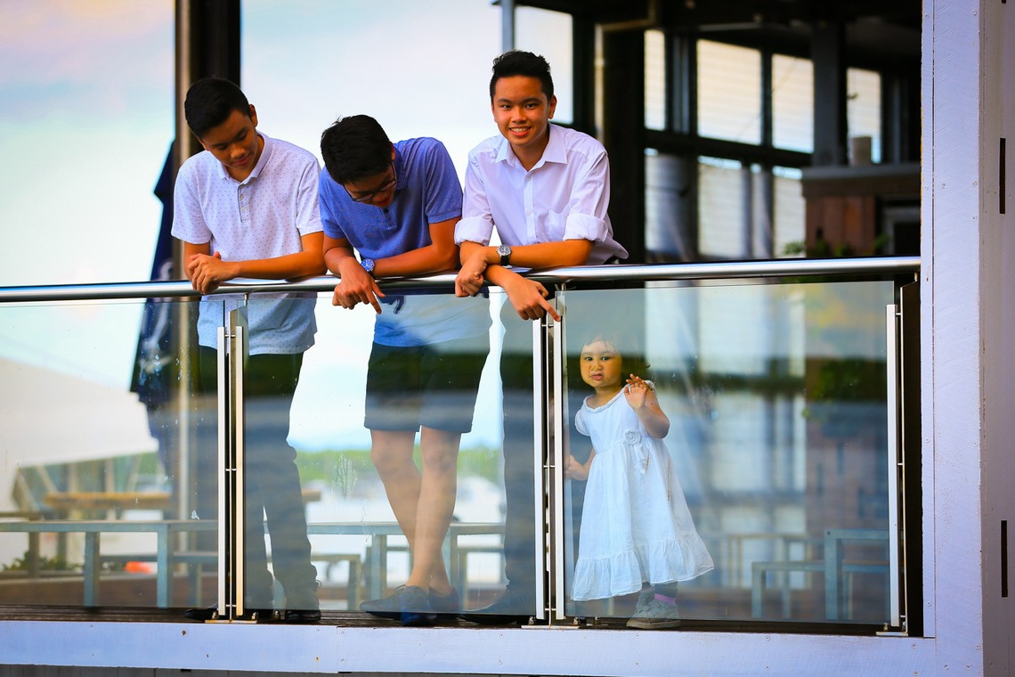 ケアンズ レンズ フォトグラフィーが撮影した「家族写真 @ Trinity Wharf」の写真