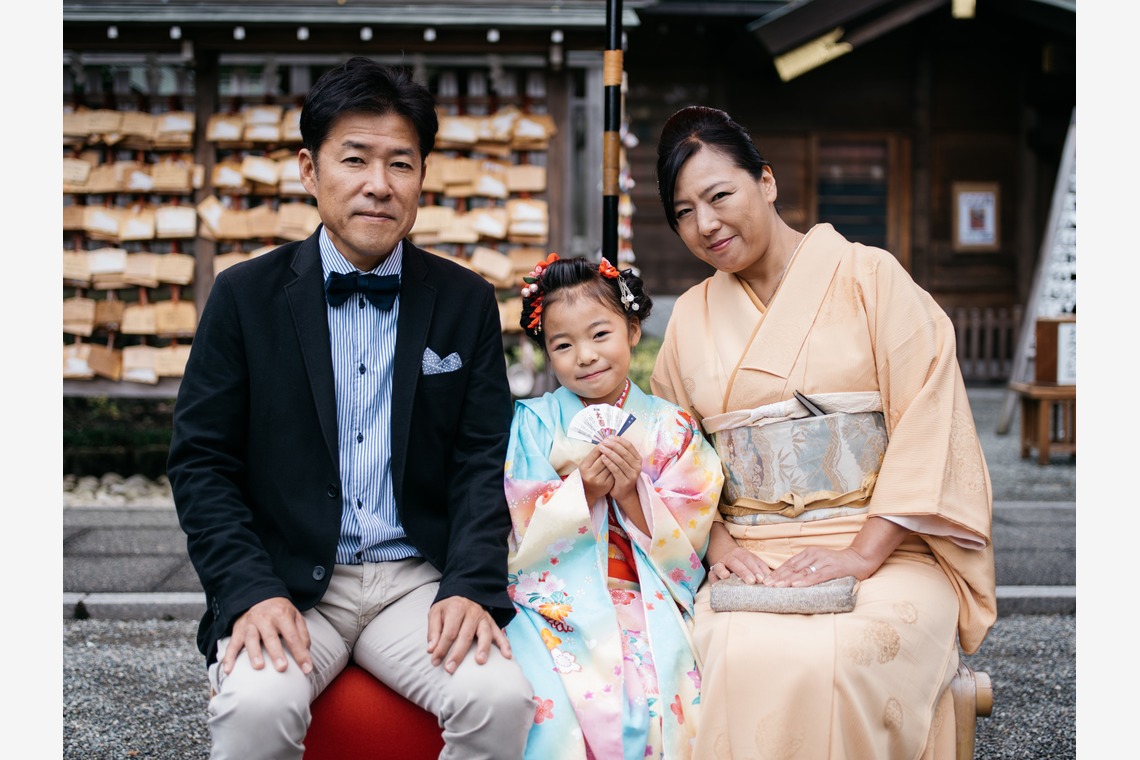 植村由理が出張撮影した家族写真(キッズ,ベビーフォト)などが写った「七五三　＠神明社　横浜」の家族写真