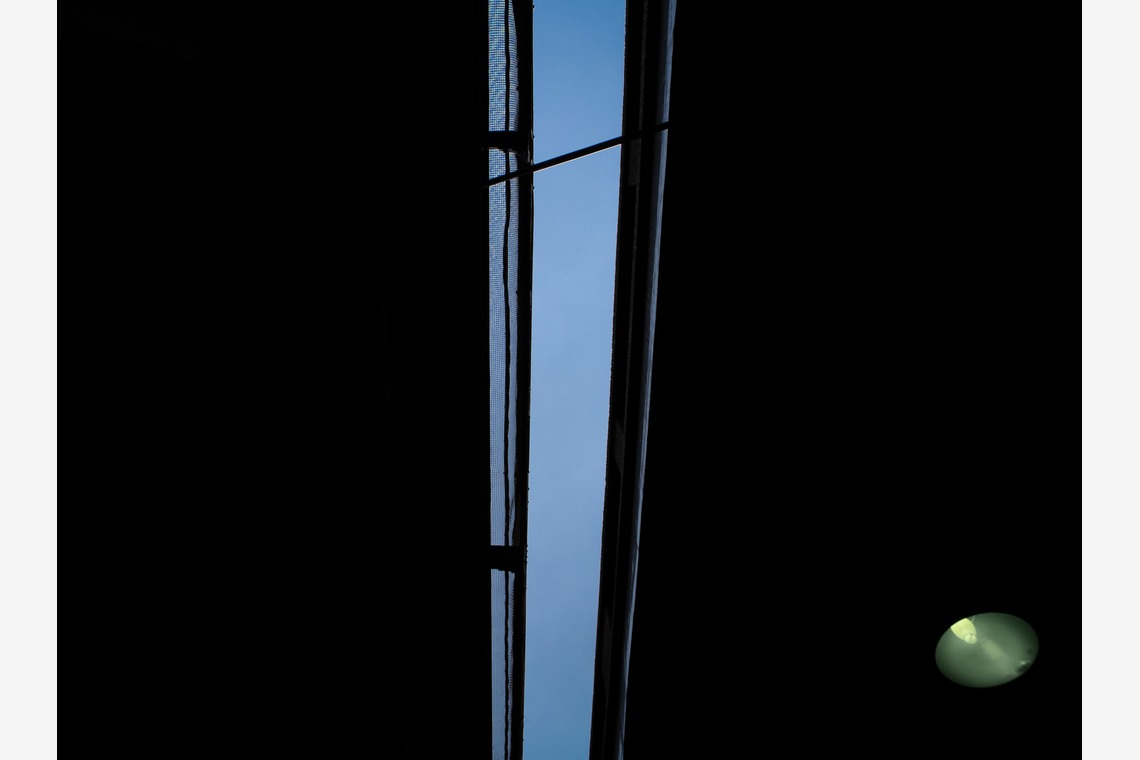 村崎玲巨が撮影した写真のアルバム「広角17mmレンズ」