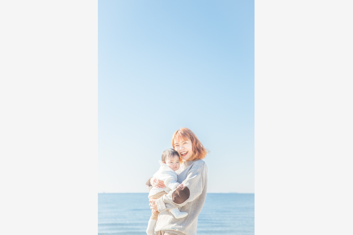 今泉秀樹が出張撮影した家族写真(キッズ,ベビーフォト)などが写った「稲毛海岸」の家族写真