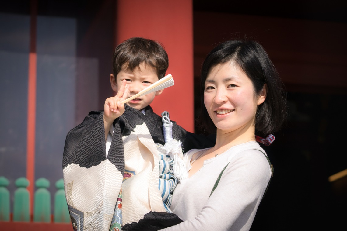 Petite Photographyが出張撮影した家族写真(キッズ,ベビーフォト)などが写った「七五三出張撮影」の家族写真