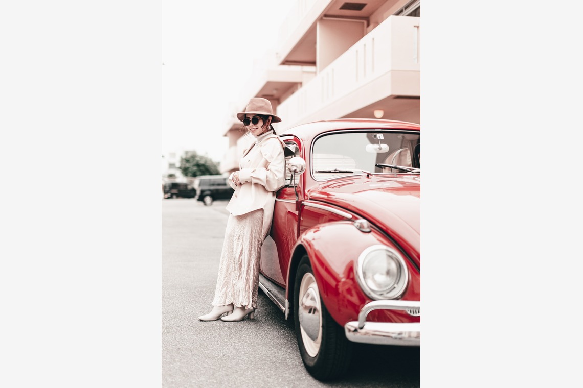 石井俊輔が撮影した写真のアルバム「Cars and Model Oki」